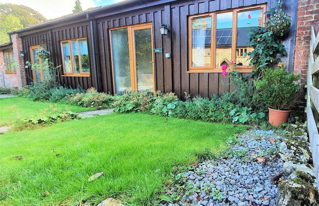 The Victorian Barn self catering holidays with pool & hot tubs - Foto 23