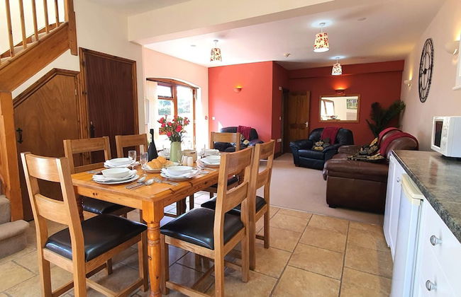 The Victorian Barn self catering holidays with pool & hot tubs - Foto 48