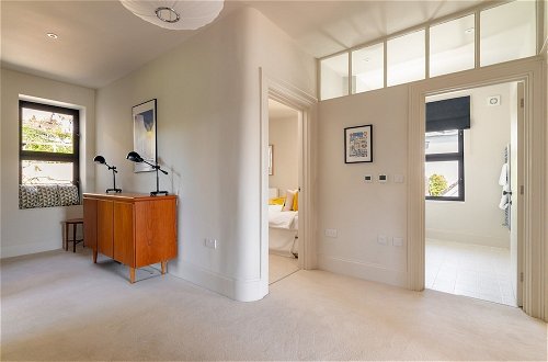 Photo 25 - Two Guns Contemporary Stylish Townhouse With Stunning sea Views