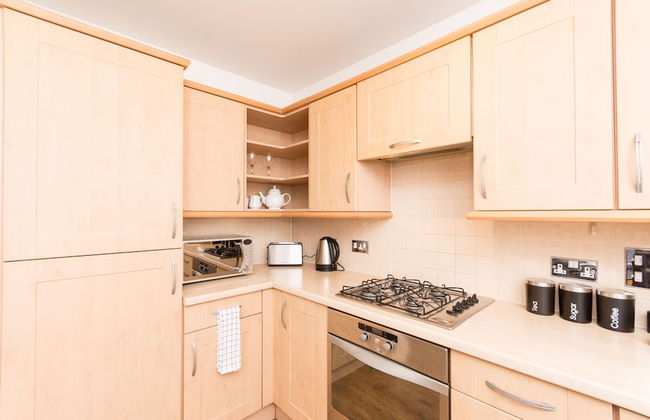 Holistic Condos Apartments - Albion Gardens - Foto 16