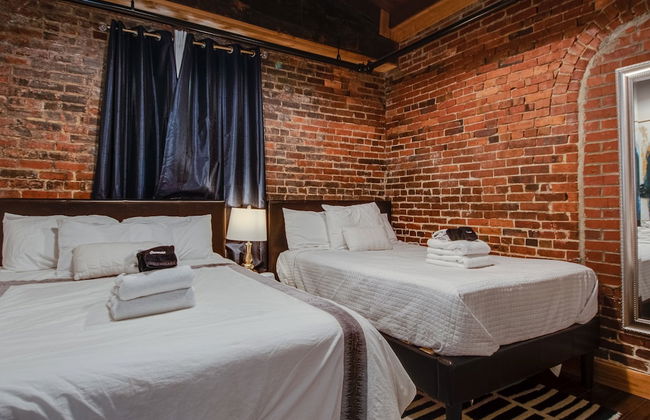 Modern Luxury at The 1865 - Photo 9
