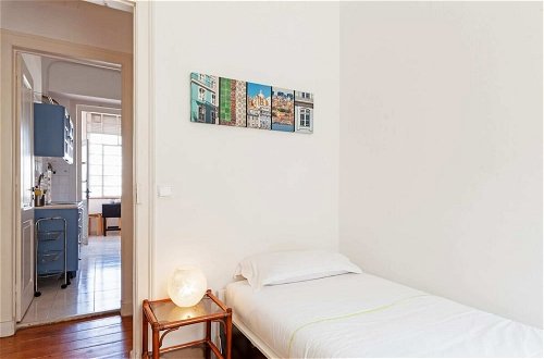 Foto 3 - Quiet 3 Bedroom Apartment in Lisbon