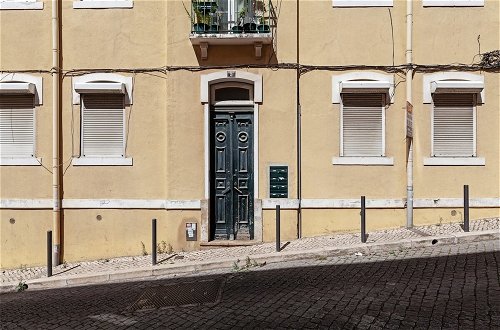 Photo 24 - Quiet 3 Bedroom Apartment in Lisbon
