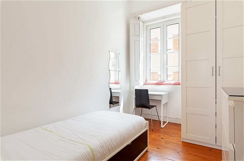 Photo 10 - Quiet 3 Bedroom Apartment in Lisbon
