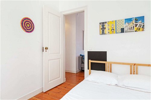 Foto 8 - Quiet 3 Bedroom Apartment in Lisbon