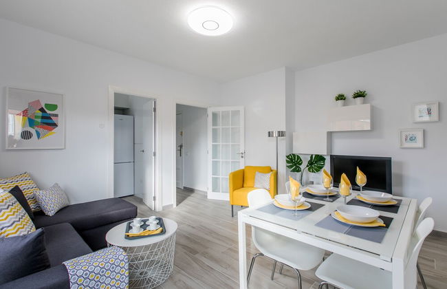 Santa Cruz Downtown Apartment, Luminosidad, Confort y Estilo - Foto 14