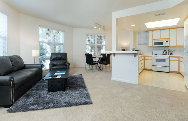 Bluebird Suites in North San Jose - Foto 16