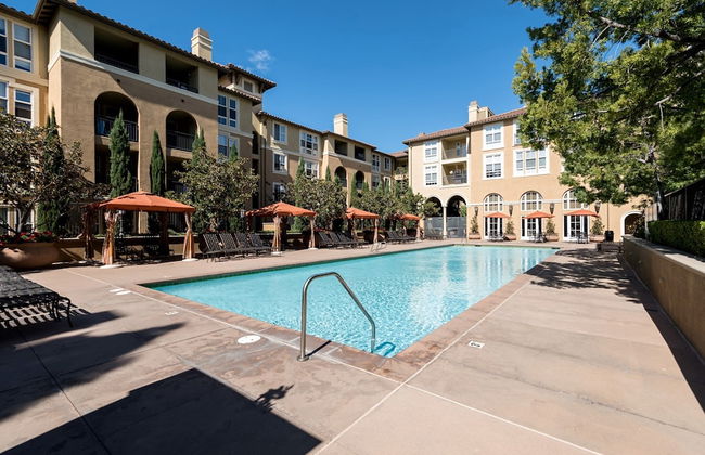 Bluebird Suites in North San Jose - Foto 1