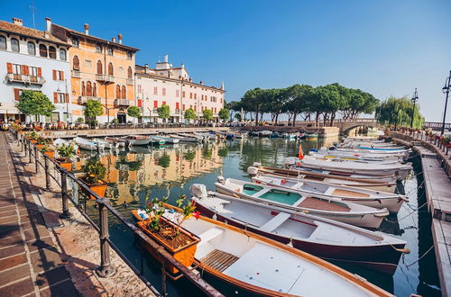 Photo 20 - Heart Of Riva - 100m From The Lake