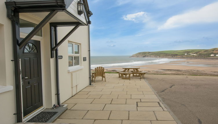 Photo 1 - Beach Breeze Croyde 2 Bed, Sleeps 4-5, Sea Beach Views