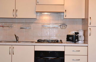 Photo 3 - Nice Apartment on Ground Floor near Peschiera