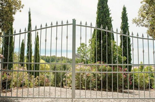 Photo 2 - Snug Holiday Home in Castagneto Carducci near Thermal Bath