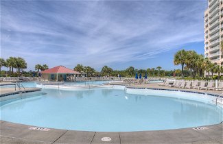 Foto 1 - Barefoot Resort by Palmetto Vacations