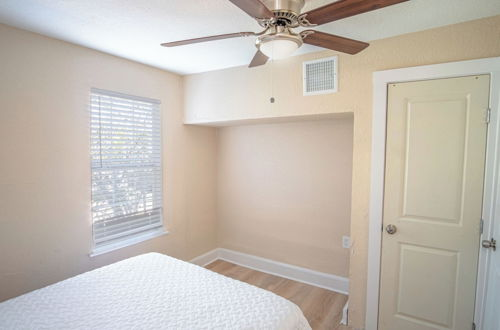 Photo 4 - 3 Br/1 BA Remodeled Home Near Downtown