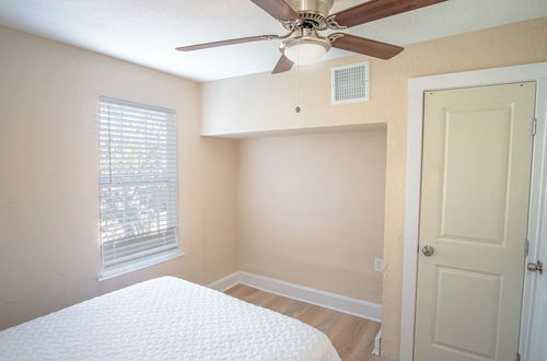 Photo 4 - 3 Br/1 BA Remodeled Home Near Downtown