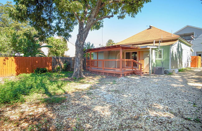 3 Br/1 BA Remodeled Home Near Downtown - Photo 19
