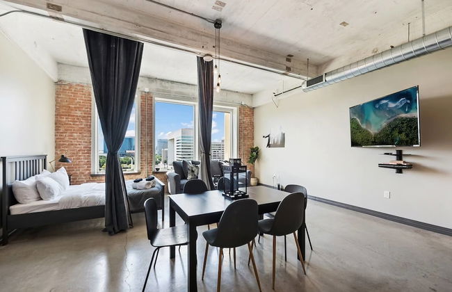 Downtown Dallas Gorgeous 3 BD, Pool & Gym - Foto 14