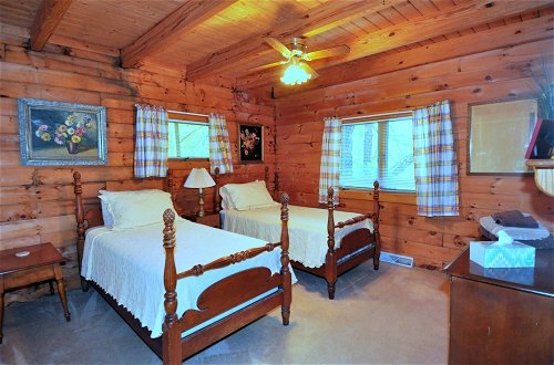 Foto 26 - Lazy Bear Retreat - Classic Cabin