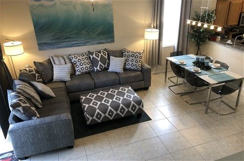 Foto 1 - 4BR Townhome in Regal Palms by SHV-302