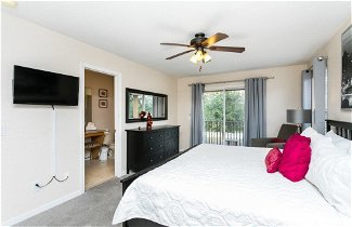 Foto 2 - 4BR Townhome in Regal Palms by SHV-302