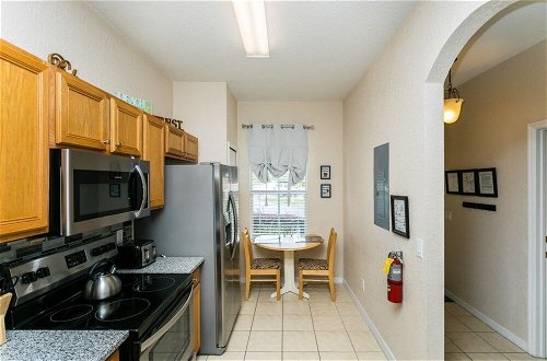 Foto 9 - 4BR Townhome in Regal Palms by SHV-302