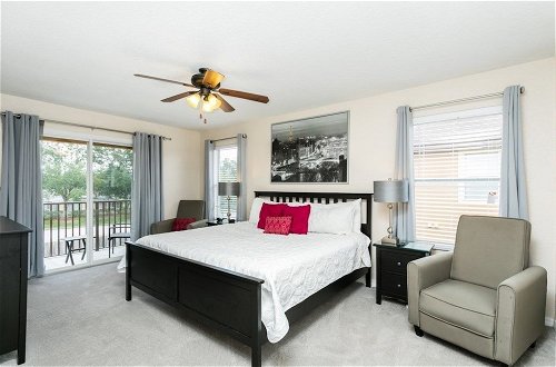 Foto 7 - 4BR Townhome in Regal Palms by SHV-302