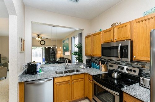 Photo 10 - 4BR Townhome in Regal Palms by SHV-302