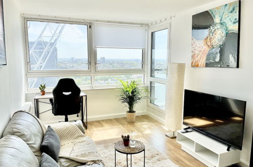 Photo 12 - Paddington Luxury Apartment