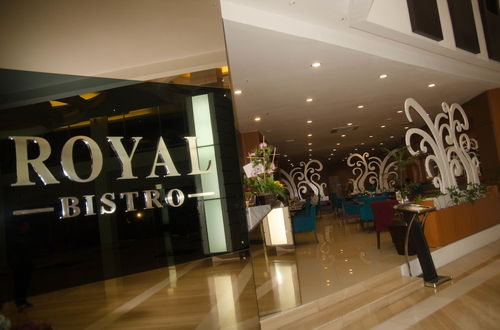 Photo 28 - Royal Suite Condotel