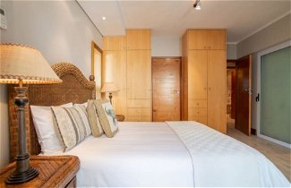 Foto 3 - 2 Bedroom Lido Apartment Sea Point
