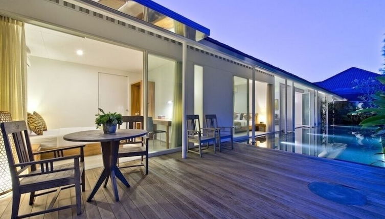 Photo 1 - Villa White