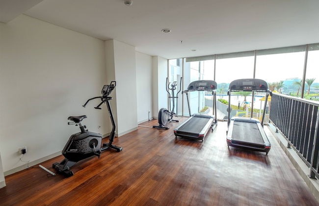 Cozy Studio Apartment at Ayodhya Residences By Travelio - Foto 15