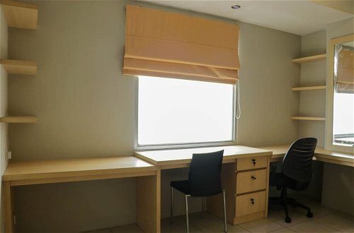 Photo 13 - Fully Furnished And Spacious Studio At Green Bay Pluit Apartment