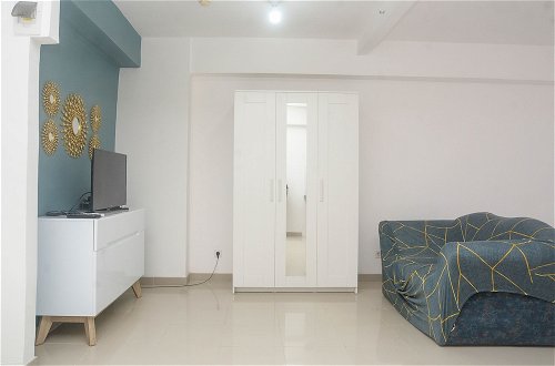 Photo 9 - Best and Strategic Studio at Bassura Apartment