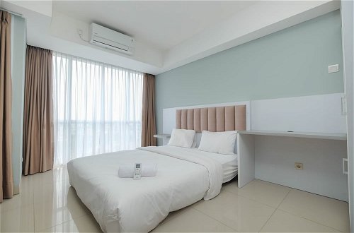 Foto 1 - Spacious Combine Unit 1BR with Extra Room Apartment at H Residence