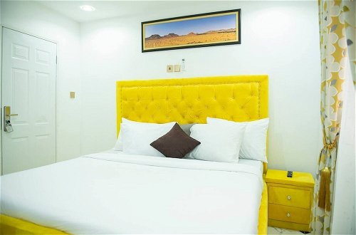 Photo 7 - Furnished 3 Bedrooms Apartment With Wifi