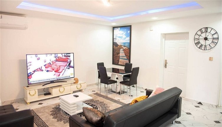 Photo 1 - Furnished 3 Bedrooms Apartment With Wifi