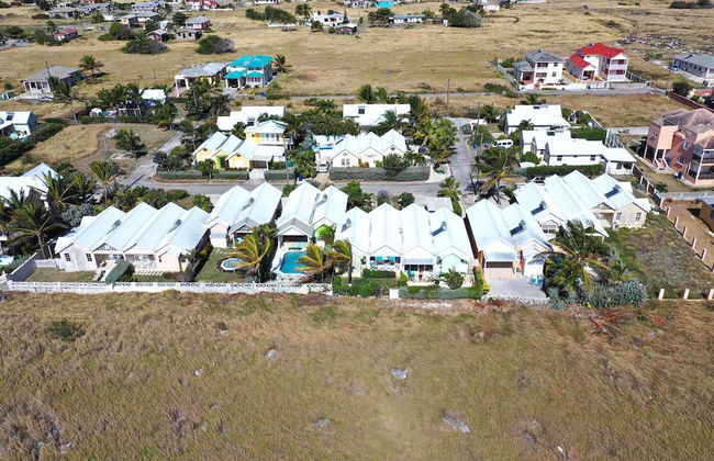 The Gem is Located a few Minutes Walk to the Gorgeous Bottom Bay Beach - Photo 14