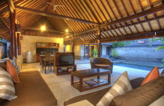 Photo 2 - Gili Villas