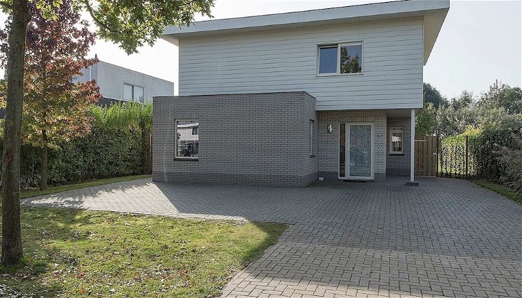 Photo 1 - Luxury Villa in Harderwijk With Garden