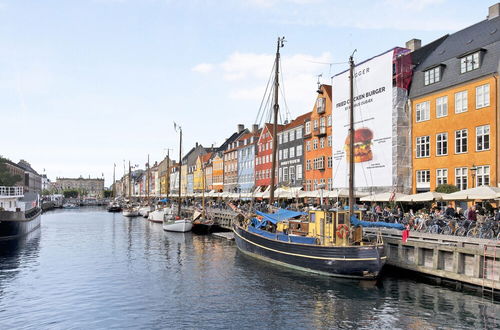 Photo 30 - Sanders Stage - Cozy 4-bdr Apt Near Nyhavn