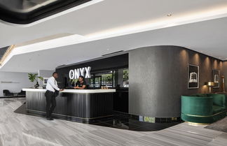 Photo 2 - The Onyx Apartment Hotel by NEWMARK