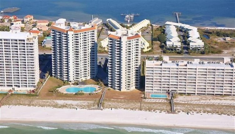 Foto 1 - Beach Colony Resort East by Southern Vacation Rentals