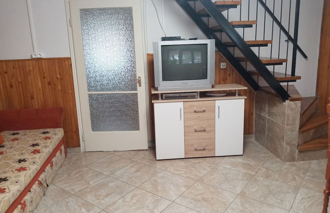 A Whole Holiday House With a Garden in Fonyód for 2-10 Persons - Foto 15