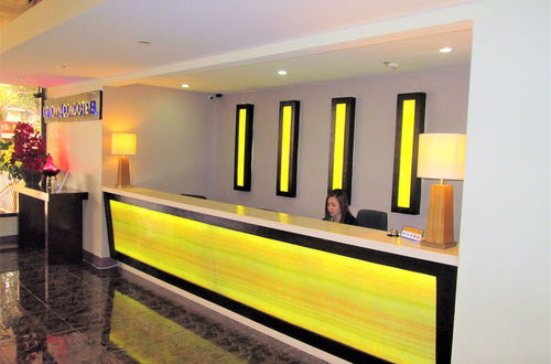 Photo 2 - Uptown Condotel