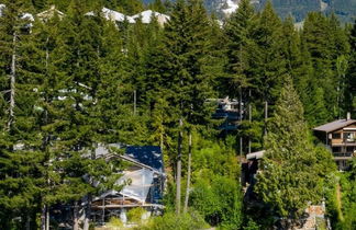 Photo 1 - Lakefront Chalet with private dock