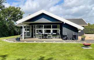 Photo 1 - 6 Person Holiday Home in Hemmet