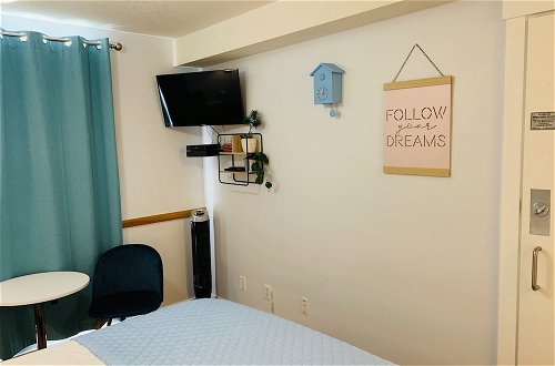 Photo 4 - A Small Hotel Room for Mountain Lovers