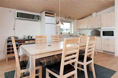Photo 11 - 4 Person Holiday Home in Hejls
