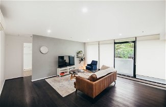 Foto 1 - Rubi, 1BDR Melbourne Apartment